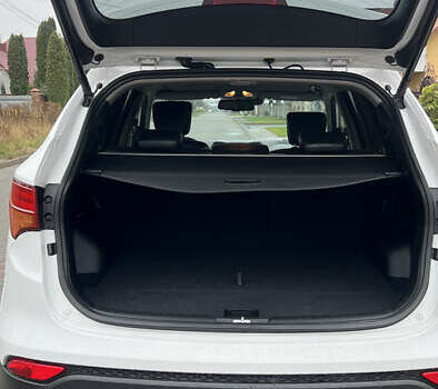 Белый Хендай Санта Фе, объемом двигателя 2.2 л и пробегом 226 тыс. км за 18999 $, фото 8 на Automoto.ua