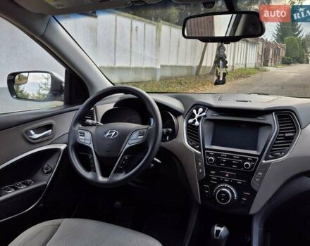 Белый Хендай Санта Фе, объемом двигателя 2.4 л и пробегом 110 тыс. км за 14950 $, фото 15 на Automoto.ua
