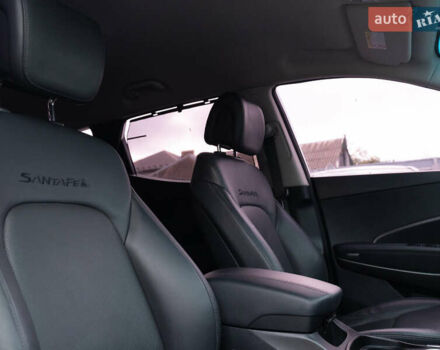 Білий Хендай Санта Фе, об'ємом двигуна 2 л та пробігом 173 тис. км за 18950 $, фото 34 на Automoto.ua