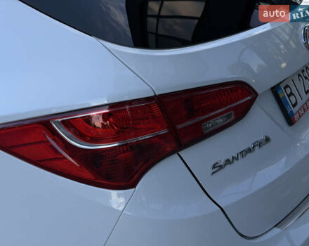 Белый Хендай Санта Фе, объемом двигателя 2.36 л и пробегом 177 тыс. км за 13500 $, фото 62 на Automoto.ua