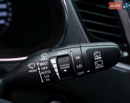 Білий Хендай Санта Фе, об'ємом двигуна 2 л та пробігом 173 тис. км за 18950 $, фото 27 на Automoto.ua