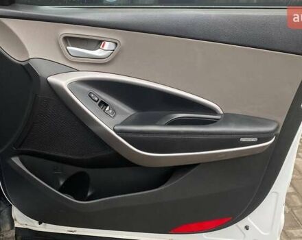 Белый Хендай Санта Фе, объемом двигателя 2.36 л и пробегом 152 тыс. км за 12500 $, фото 34 на Automoto.ua