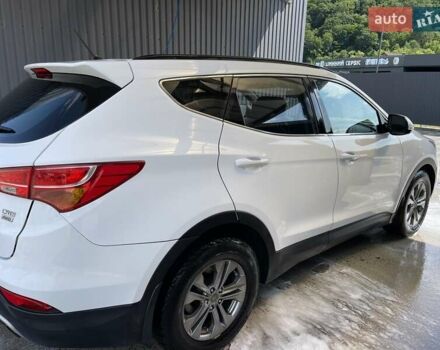 Белый Хендай Санта Фе, объемом двигателя 2.2 л и пробегом 320 тыс. км за 14000 $, фото 3 на Automoto.ua