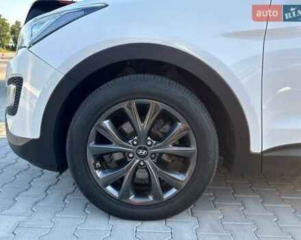 Білий Хендай Санта Фе, об'ємом двигуна 2 л та пробігом 218 тис. км за 17800 $, фото 7 на Automoto.ua