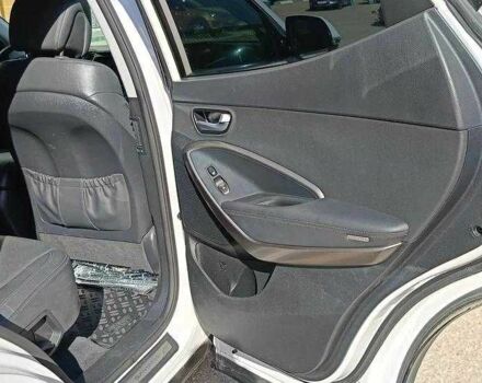 Хендай Санта Фе 2015 у Києві на Automoto.ua Білий Хендай Санта Фе, об'ємом двигуна 2.2 л та пробігом 92 тис. км за 7600 $, фото 5 на Automoto.ua