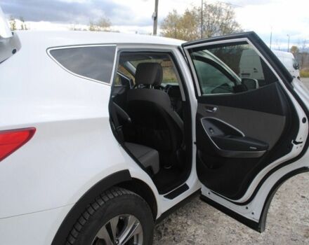 Белый Хендай Санта Фе, объемом двигателя 2.4 л и пробегом 158 тыс. км за 12900 $, фото 18 на Automoto.ua