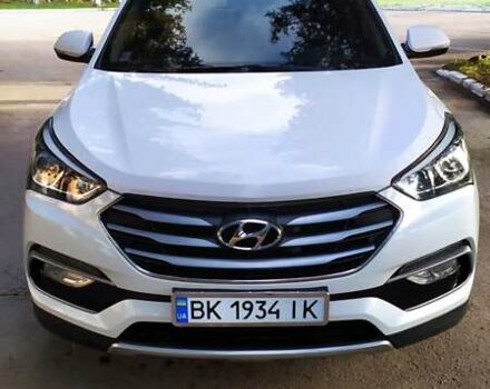 Белый Хендай Санта Фе, объемом двигателя 2 л и пробегом 215 тыс. км за 19000 $, фото 1 на Automoto.ua