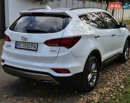 Белый Хендай Санта Фе, объемом двигателя 2.4 л и пробегом 110 тыс. км за 14950 $, фото 5 на Automoto.ua
