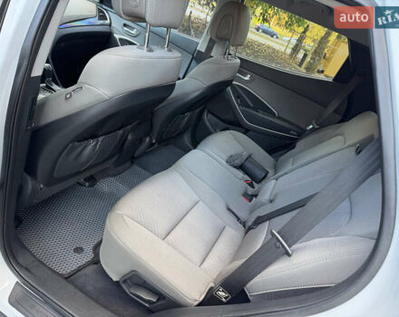 Білий Хендай Санта Фе, об'ємом двигуна 2.36 л та пробігом 177 тис. км за 13300 $, фото 85 на Automoto.ua