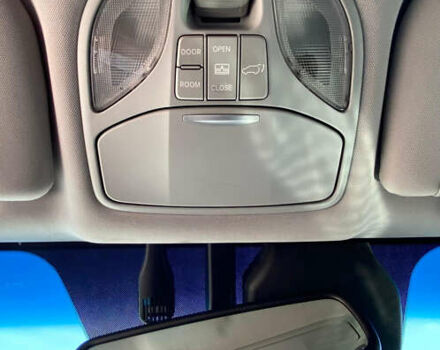 Белый Хендай Санта Фе, объемом двигателя 2.2 л и пробегом 214 тыс. км за 18500 $, фото 23 на Automoto.ua