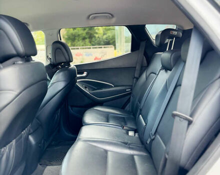 Белый Хендай Санта Фе, объемом двигателя 2.2 л и пробегом 100 тыс. км за 21500 $, фото 6 на Automoto.ua