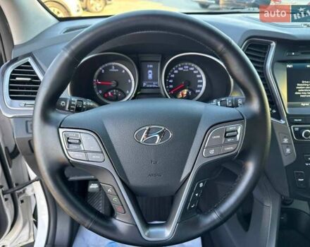 Білий Хендай Санта Фе, об'ємом двигуна 2 л та пробігом 218 тис. км за 17800 $, фото 10 на Automoto.ua