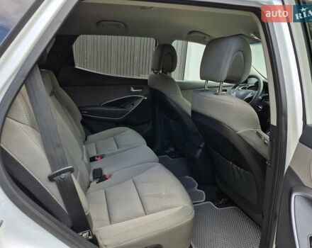 Белый Хендай Санта Фе, объемом двигателя 2.4 л и пробегом 110 тыс. км за 14950 $, фото 19 на Automoto.ua