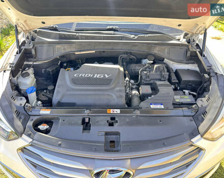 Белый Хендай Санта Фе, объемом двигателя 2.2 л и пробегом 158 тыс. км за 23600 $, фото 69 на Automoto.ua