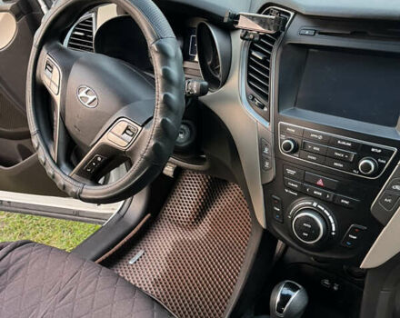 Белый Хендай Санта Фе, объемом двигателя 2.36 л и пробегом 111 тыс. км за 15000 $, фото 21 на Automoto.ua