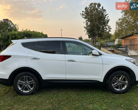 Белый Хендай Санта Фе, объемом двигателя 2.36 л и пробегом 111 тыс. км за 15000 $, фото 9 на Automoto.ua