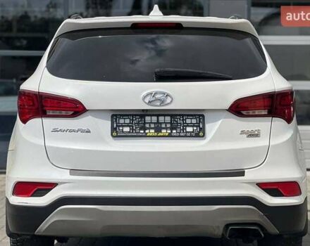 Белый Хендай Санта Фе, объемом двигателя 2.36 л и пробегом 165 тыс. км за 15500 $, фото 4 на Automoto.ua