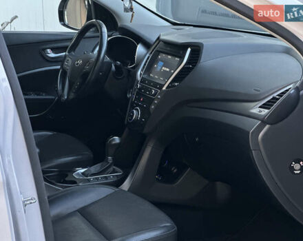 Белый Хендай Санта Фе, объемом двигателя 2.2 л и пробегом 158 тыс. км за 23600 $, фото 52 на Automoto.ua