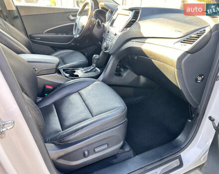 Білий Хендай Санта Фе, об'ємом двигуна 2.2 л та пробігом 155 тис. км за 23600 $, фото 40 на Automoto.ua