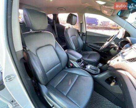 Белый Хендай Санта Фе, объемом двигателя 2 л и пробегом 137 тыс. км за 23500 $, фото 16 на Automoto.ua