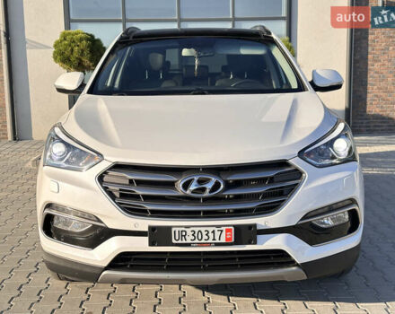 Белый Хендай Санта Фе, объемом двигателя 2.2 л и пробегом 156 тыс. км за 23600 $, фото 3 на Automoto.ua