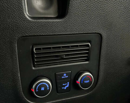 Белый Хендай Санта Фе, объемом двигателя 3.34 л и пробегом 205 тыс. км за 17300 $, фото 14 на Automoto.ua