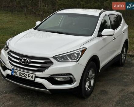 Белый Хендай Санта Фе, объемом двигателя 2.4 л и пробегом 110 тыс. км за 14750 $, фото 1 на Automoto.ua
