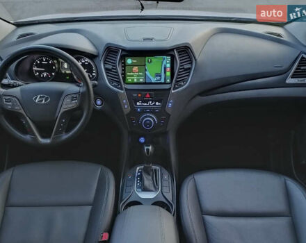 Білий Хендай Санта Фе, об'ємом двигуна 2 л та пробігом 189 тис. км за 18888 $, фото 9 на Automoto.ua