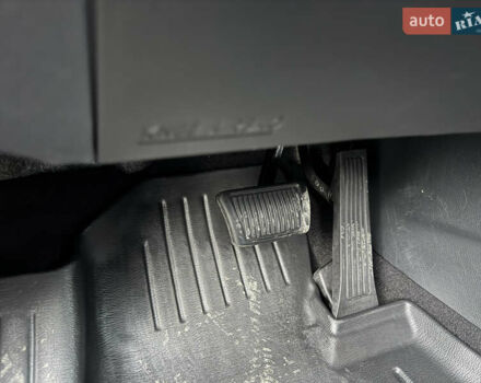 Белый Хендай Санта Фе, объемом двигателя 2.2 л и пробегом 168 тыс. км за 23300 $, фото 33 на Automoto.ua