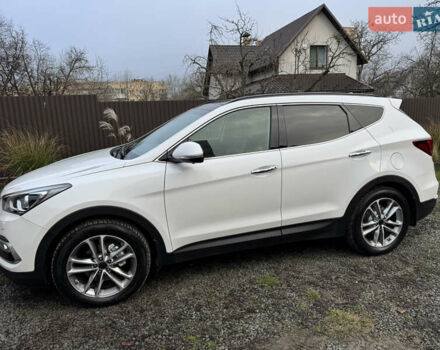 Белый Хендай Санта Фе, объемом двигателя 2.2 л и пробегом 168 тыс. км за 23300 $, фото 2 на Automoto.ua