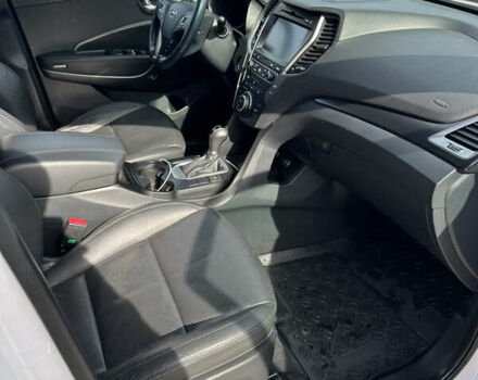 Белый Хендай Санта Фе, объемом двигателя 2 л и пробегом 170 тыс. км за 19000 $, фото 27 на Automoto.ua