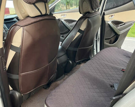 Белый Хендай Санта Фе, объемом двигателя 2.36 л и пробегом 111 тыс. км за 15000 $, фото 13 на Automoto.ua