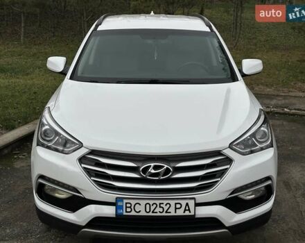 Белый Хендай Санта Фе, объемом двигателя 2.4 л и пробегом 110 тыс. км за 14750 $, фото 3 на Automoto.ua