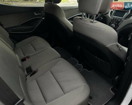 Белый Хендай Санта Фе, объемом двигателя 2.4 л и пробегом 110 тыс. км за 14750 $, фото 41 на Automoto.ua