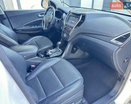 Белый Хендай Санта Фе, объемом двигателя 2.2 л и пробегом 157 тыс. км за 23650 $, фото 55 на Automoto.ua