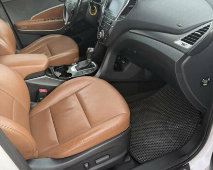 Білий Хендай Санта Фе, об'ємом двигуна 2.2 л та пробігом 170 тис. км за 21500 $, фото 9 на Automoto.ua