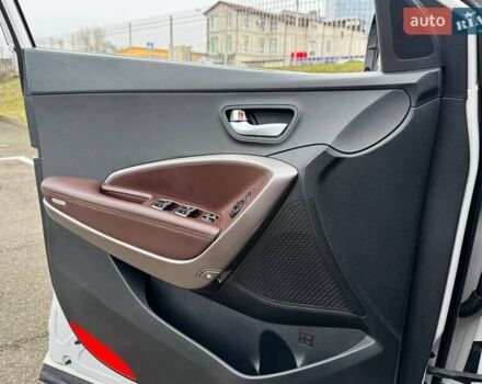 Белый Хендай Санта Фе, объемом двигателя 2.2 л и пробегом 211 тыс. км за 21990 $, фото 41 на Automoto.ua