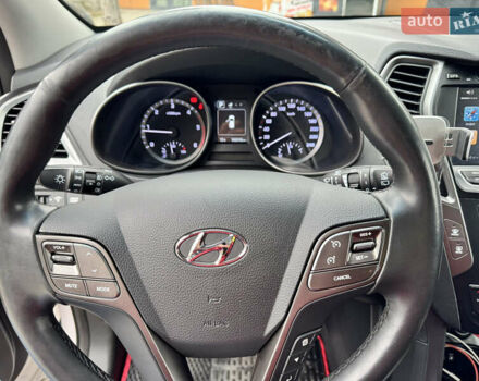 Белый Хендай Санта Фе, объемом двигателя 2.2 л и пробегом 146 тыс. км за 18500 $, фото 8 на Automoto.ua