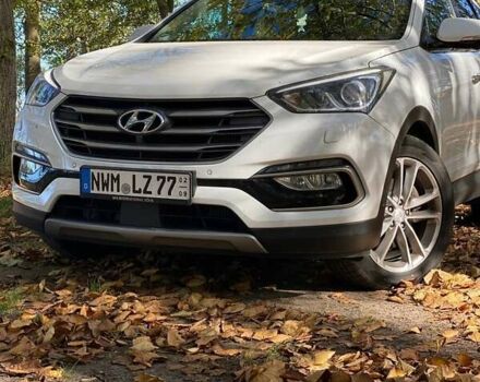 Белый Хендай Санта Фе, объемом двигателя 2.2 л и пробегом 189 тыс. км за 16946 $, фото 2 на Automoto.ua