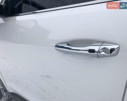 Белый Хендай Санта Фе, объемом двигателя 2 л и пробегом 200 тыс. км за 19800 $, фото 11 на Automoto.ua