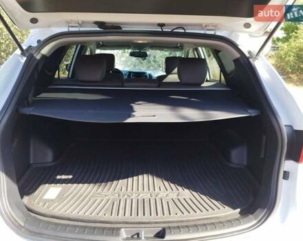 Белый Хендай Санта Фе, объемом двигателя 2.4 л и пробегом 94 тыс. км за 16500 $, фото 13 на Automoto.ua