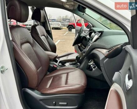 Белый Хендай Санта Фе, объемом двигателя 2.2 л и пробегом 211 тыс. км за 21990 $, фото 25 на Automoto.ua