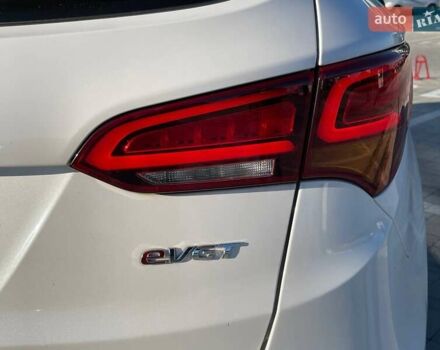 Белый Хендай Санта Фе, объемом двигателя 2 л и пробегом 137 тыс. км за 23500 $, фото 8 на Automoto.ua