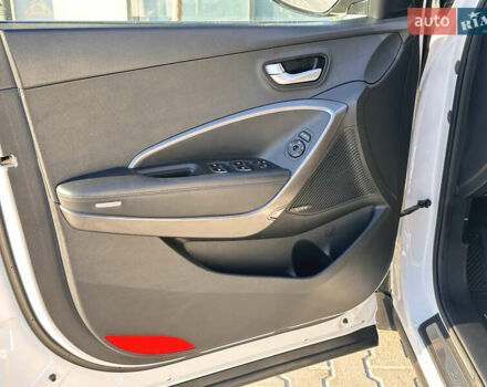 Белый Хендай Санта Фе, объемом двигателя 2.2 л и пробегом 157 тыс. км за 23650 $, фото 43 на Automoto.ua