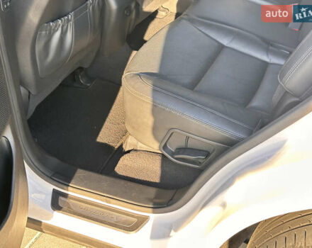 Белый Хендай Санта Фе, объемом двигателя 2.2 л и пробегом 158 тыс. км за 23600 $, фото 36 на Automoto.ua