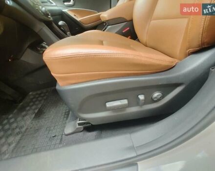 Белый Хендай Санта Фе, объемом двигателя 2.2 л и пробегом 189 тыс. км за 16946 $, фото 14 на Automoto.ua