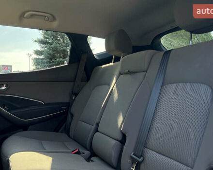 Белый Хендай Санта Фе, объемом двигателя 2.4 л и пробегом 88 тыс. км за 17500 $, фото 12 на Automoto.ua