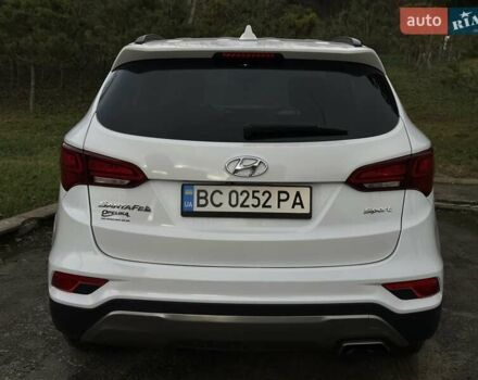 Белый Хендай Санта Фе, объемом двигателя 2.4 л и пробегом 110 тыс. км за 14750 $, фото 11 на Automoto.ua