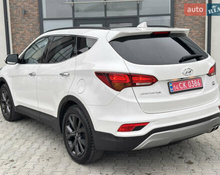 Белый Хендай Санта Фе, объемом двигателя 2.2 л и пробегом 158 тыс. км за 23600 $, фото 10 на Automoto.ua