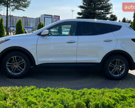 Белый Хендай Санта Фе, объемом двигателя 2.4 л и пробегом 88 тыс. км за 17500 $, фото 3 на Automoto.ua